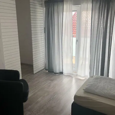 Pensionat Gaestehaus Savo *