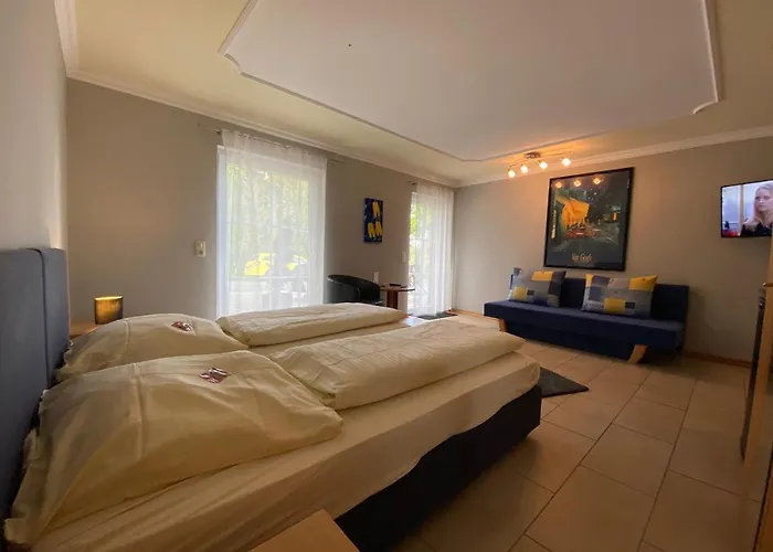 ゲストハウス Gaestehaus Savo *