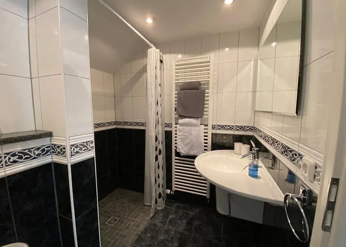 Gaestehaus Savo ゲストハウス *